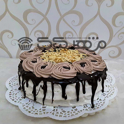 کیک شکلاتی با روکش خامه وشکلات  || مشهد کیک سفارش آنلاین کیک و شیرینی در مشهد