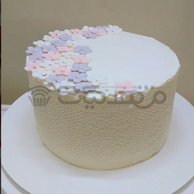 کیک خامه ای با تزیینات فندانت || مشهد کیک سفارش آنلاین کیک و شیرینی در مشهد